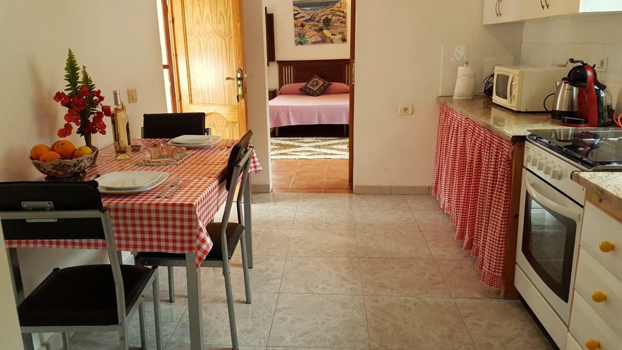 아게이크 Vivelorural Atico Y Terraza En El Risco De Agaete 아파트 외부 사진